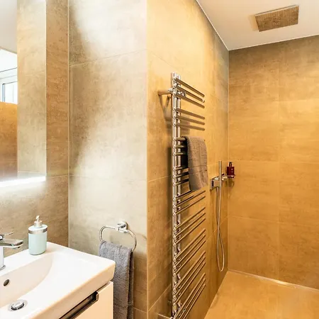 Lagunenperle - An Der Kliffkante *